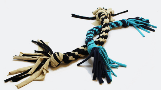 Zwei verschiedene Spieltau liegen übereinander